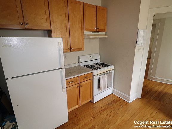 3rd image of 3638 N Keeler Ave APT 2