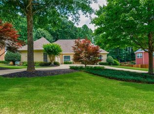 590 Huntwick Pl, Roswell, GA 30075
