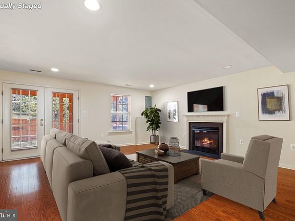 5th image of 847 Bluefield Sq NE