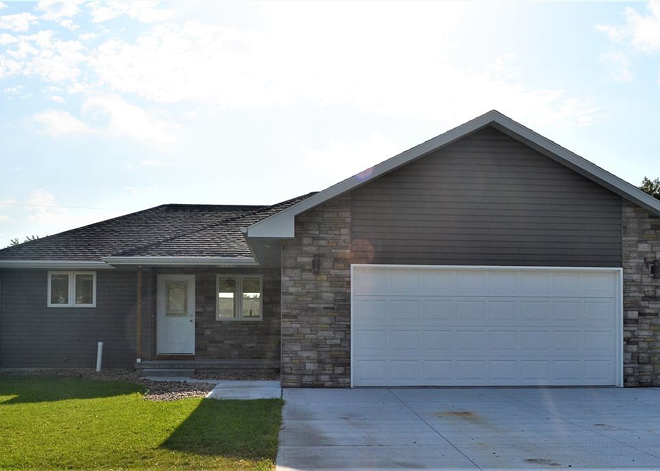 1st image of 1107 D Ave