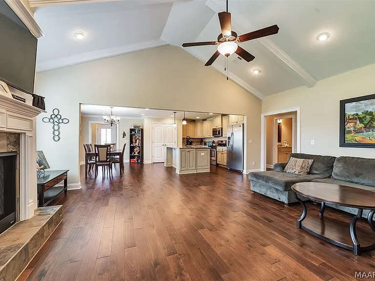 8115 Faith Ct — Photo 5