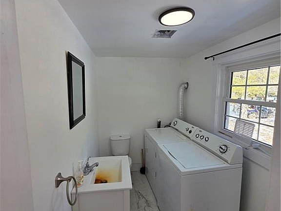 4th image of 38 Centennial Dr