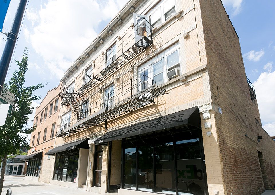 1st image of 5940 N Broadway St #Wn3