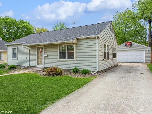 206 Northview Dr, Valparaiso, IN 46383