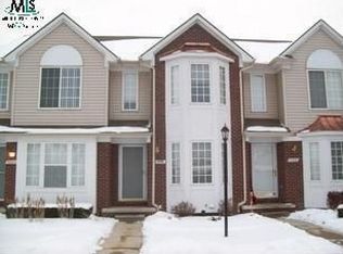 50596 Woodbury Dr, New Baltimore, MI 48047