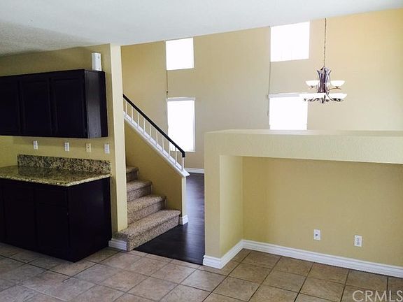5th image of 11362 Tondela St