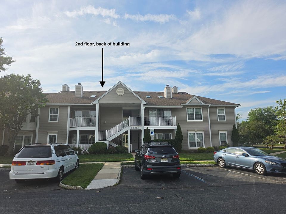 1st image of 12 Amberly Ct