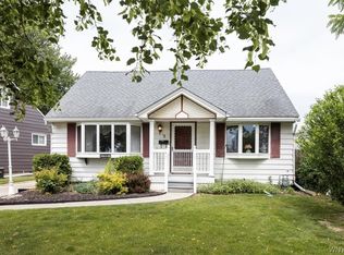 3 Nicholas Dr S, Tonawanda, NY 14150