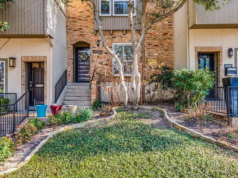 Front of Townhome