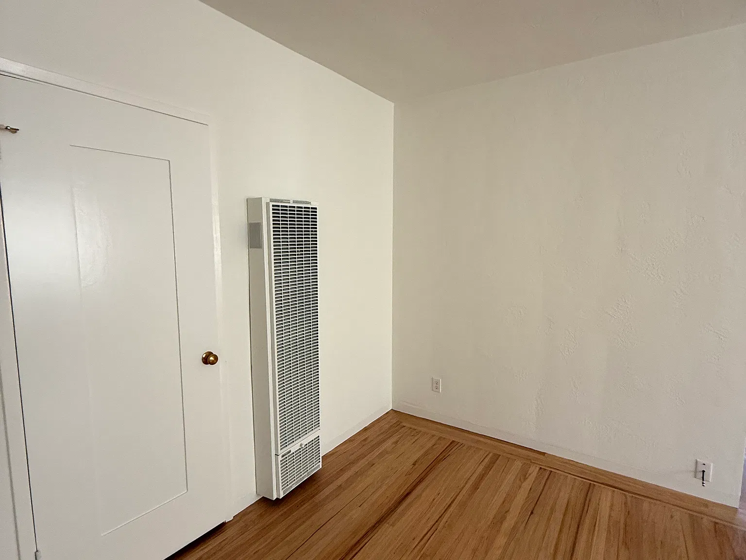 1 bed, 450 sqft, $2,500 — Photo 3
