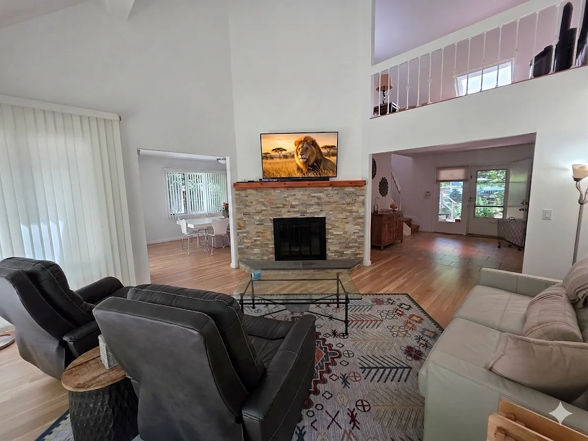 Wonderful Home in Beachfront Community — Photo 4