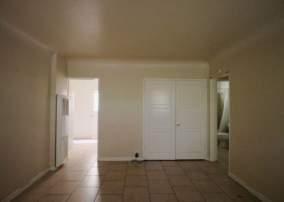 1st image of 160 Quincy Ave #Vdvtgscrr
