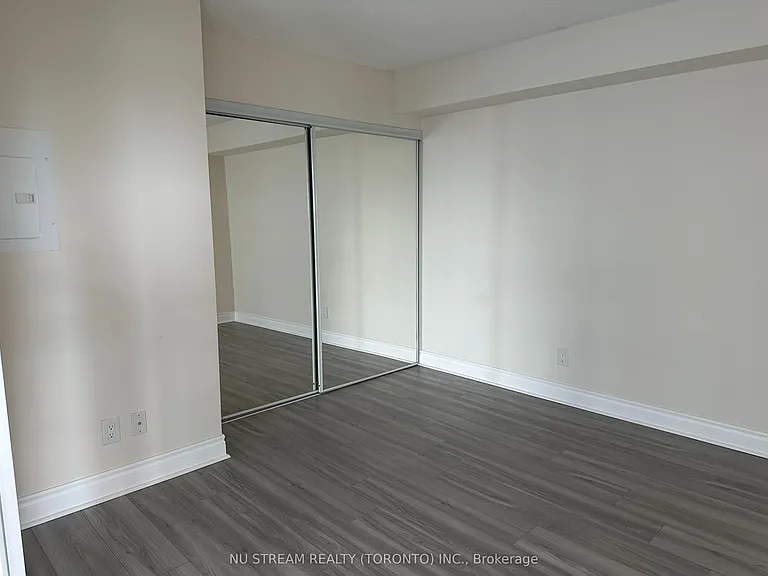 275 Yorkland Rd #2802 — Photo 8