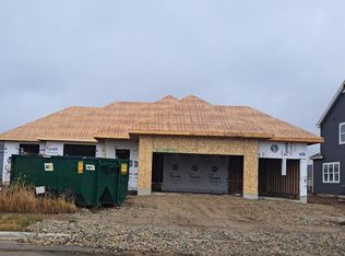 1283 Wild Rye Ln, Oconomowoc, WI 53066