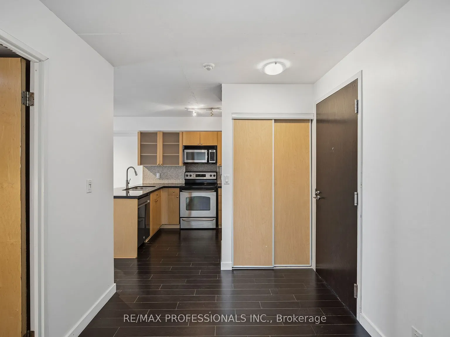 2 bed, $2,650 — Photo 4