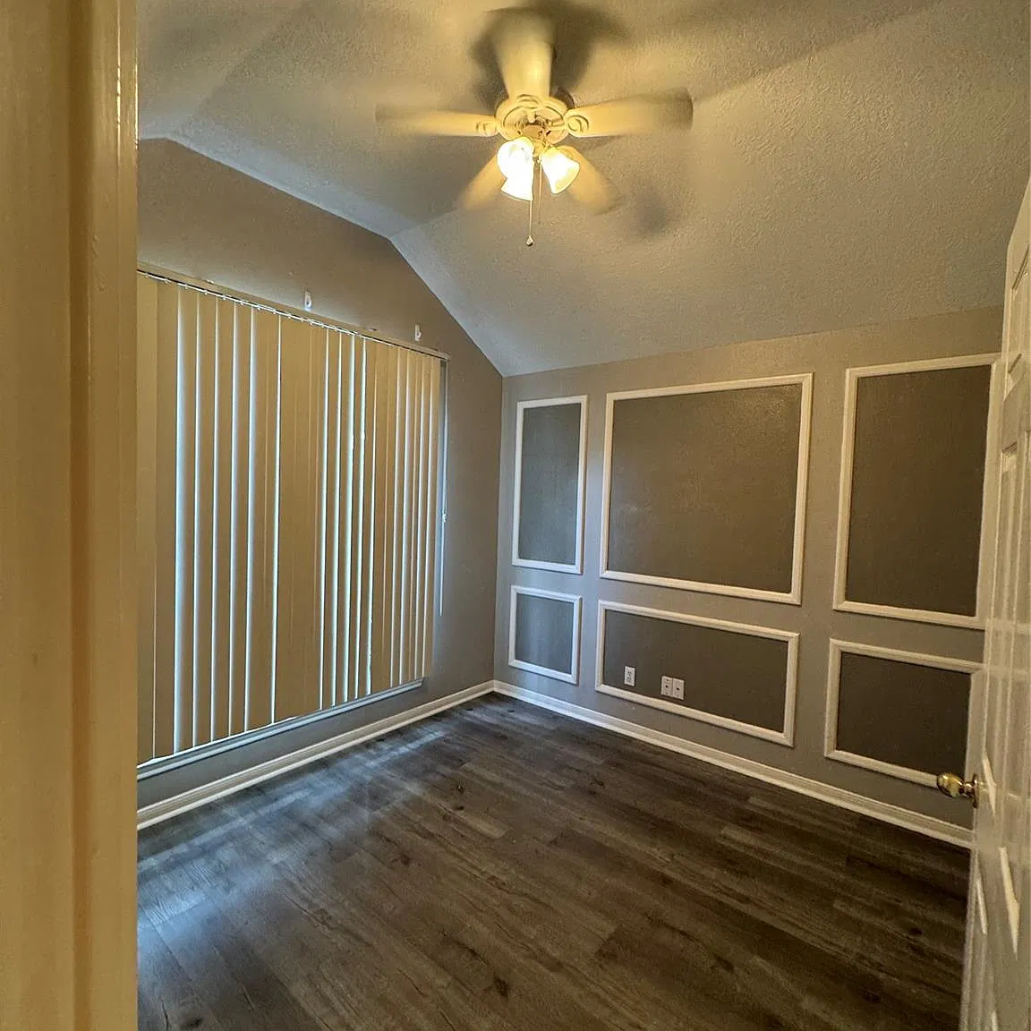 3 bed, 2.0 bath, 1756 sqft, $2,500 — Photo 4
