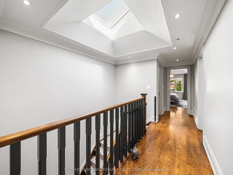 200 Donlea Dr — Photo 18