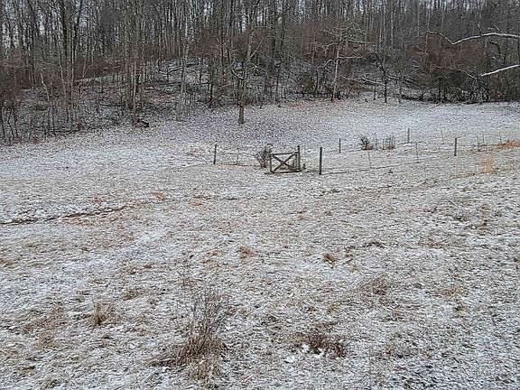 4th image of Wood Crest Rd