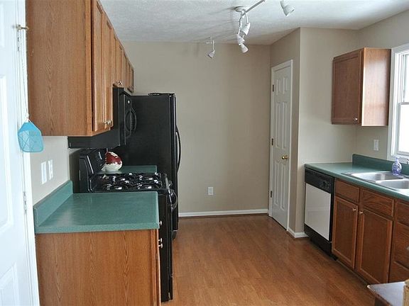 5th image of 23286 Arbor Pointe Dr