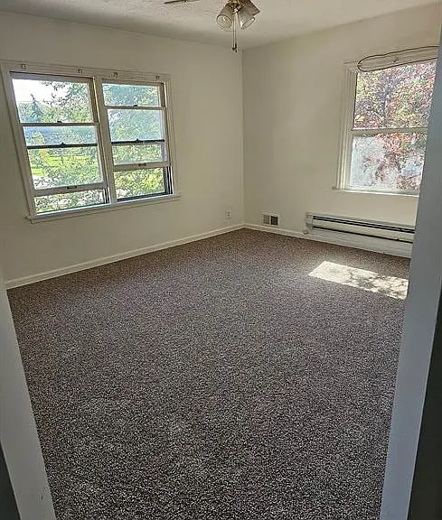 Apartments available in a highly desirable University District location! — Photo 19