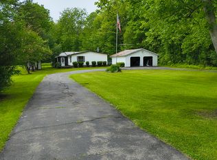 2440 Welch Rd, Geneva, NY 14456