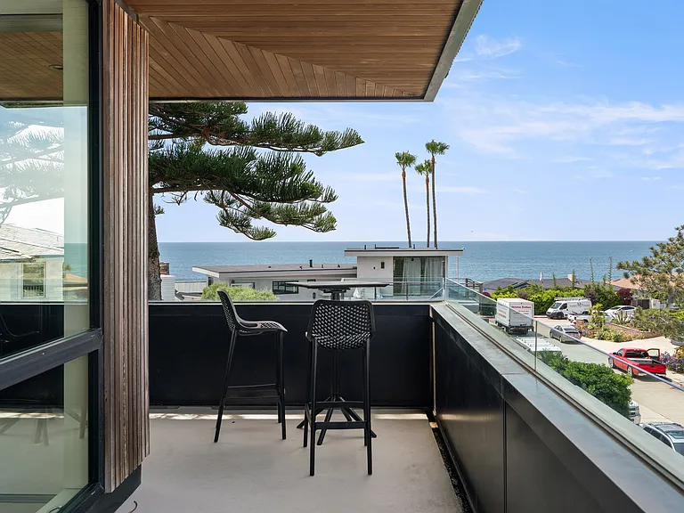 223 Ocean St — Photo 18
