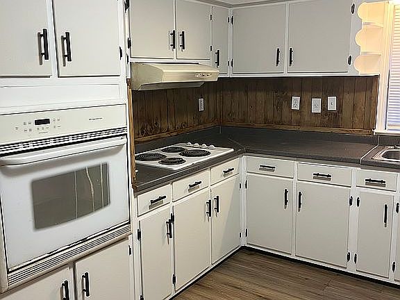 4th image of 1015 53rd St