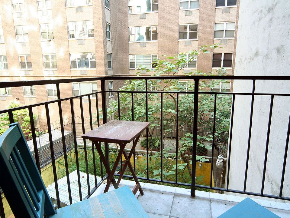 1st image of 306 Mott St APT 3C