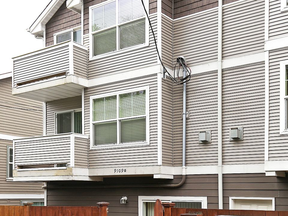 1st image of 9109 B 23rd Ave NE