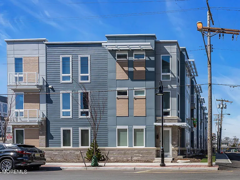 1403 N Kingsley St #210 — Photo 9