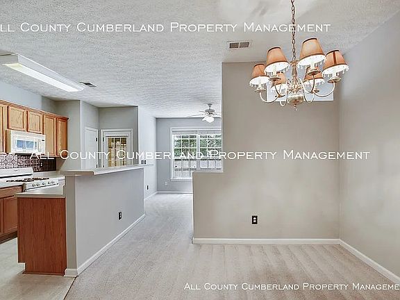 3rd image of 1628 Jackson Way NW