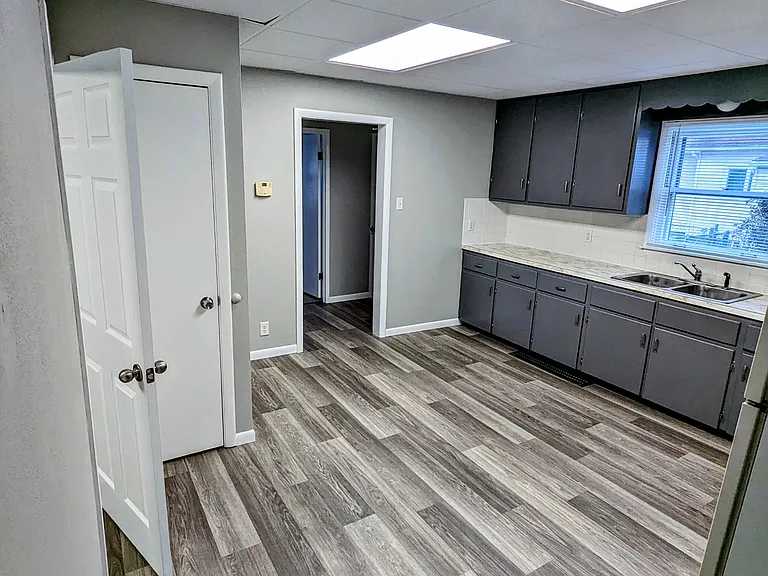 1014 Harrison Ave #1L — Photo 6