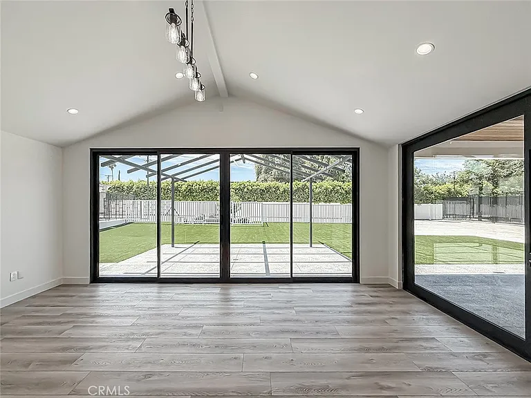 22921 Dolorosa St — Photo 18