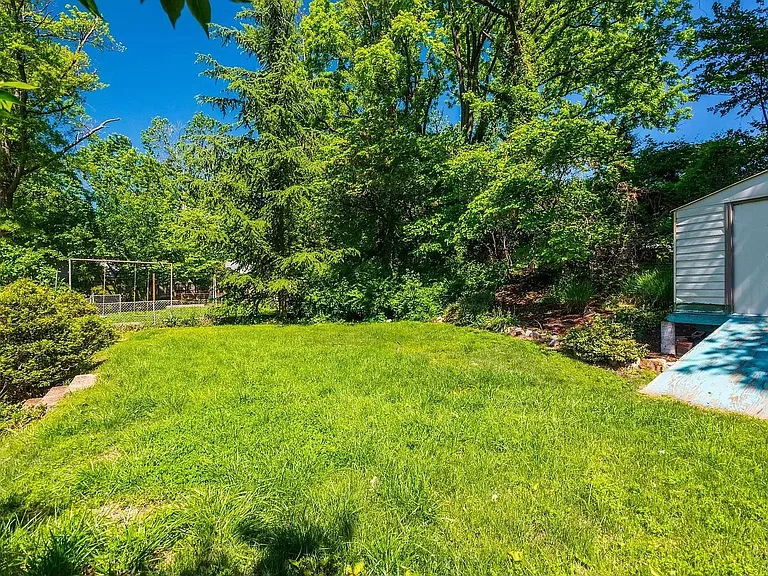 3317 Glenway Dr — Photo 22