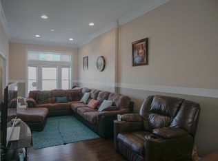 2657 W Maypole Ave, Chicago, IL 60612