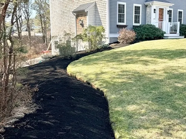 12 Wintergreen Rd, Mashpee, MA 02649