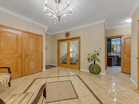 4th image of 3111 Brighton First Pl #5FG