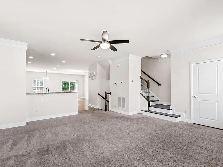 1101 Boxcar Way — Photo 10