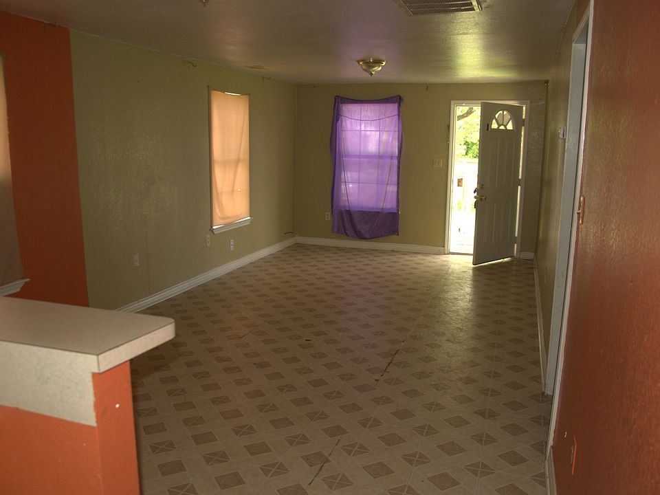 2nd image of 7611 Denton St