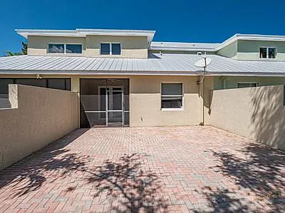 3 bed, 2146 sqft, $2,700 — Photo 3