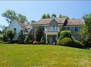 7 Spencer Dr, Morristown, NJ 07960