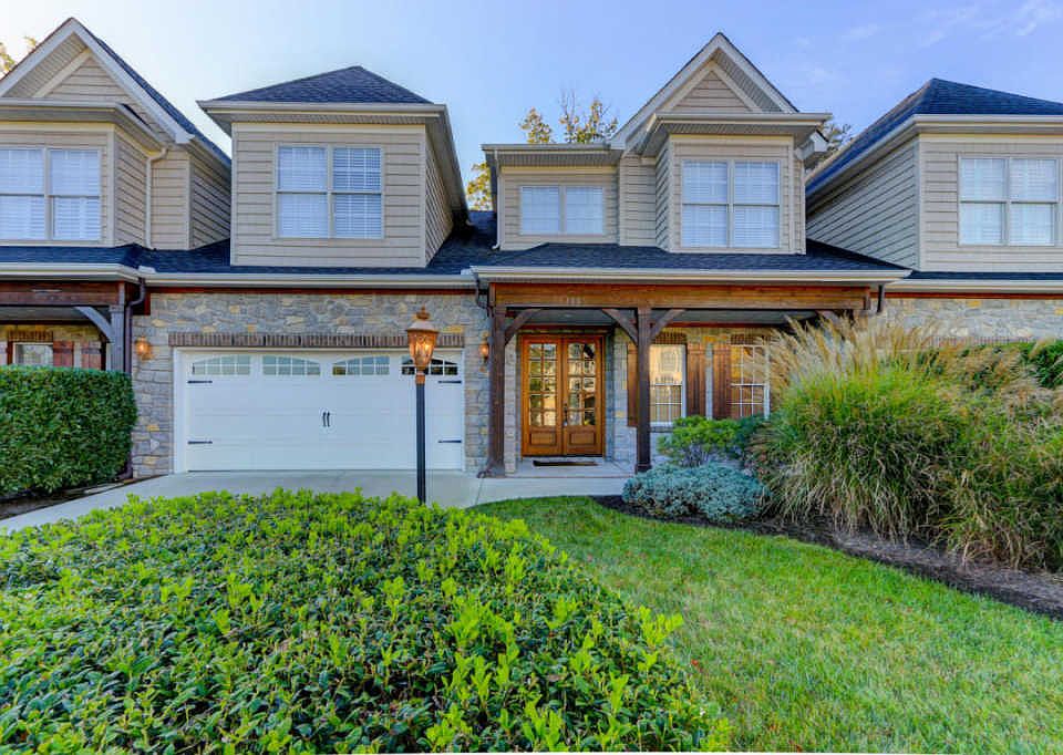 1st image of 300 Sunny Springs Ln