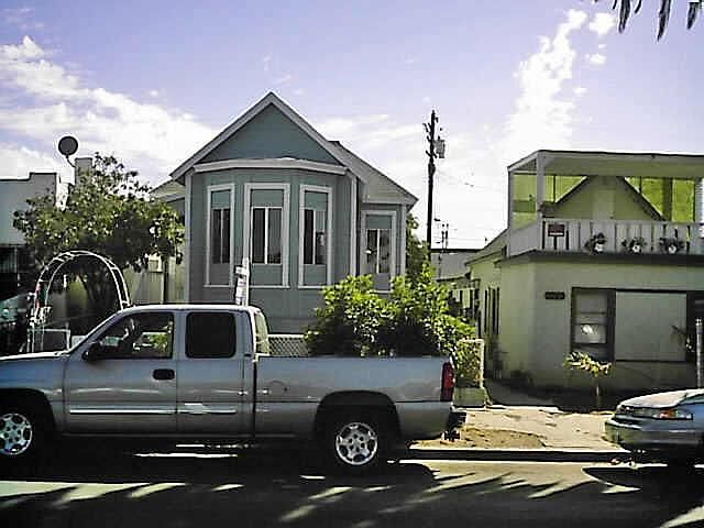 1st image of 2755 Newton Ave