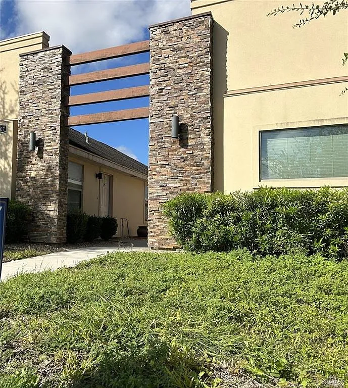 Building Photo - 1207 Upas Dr #3