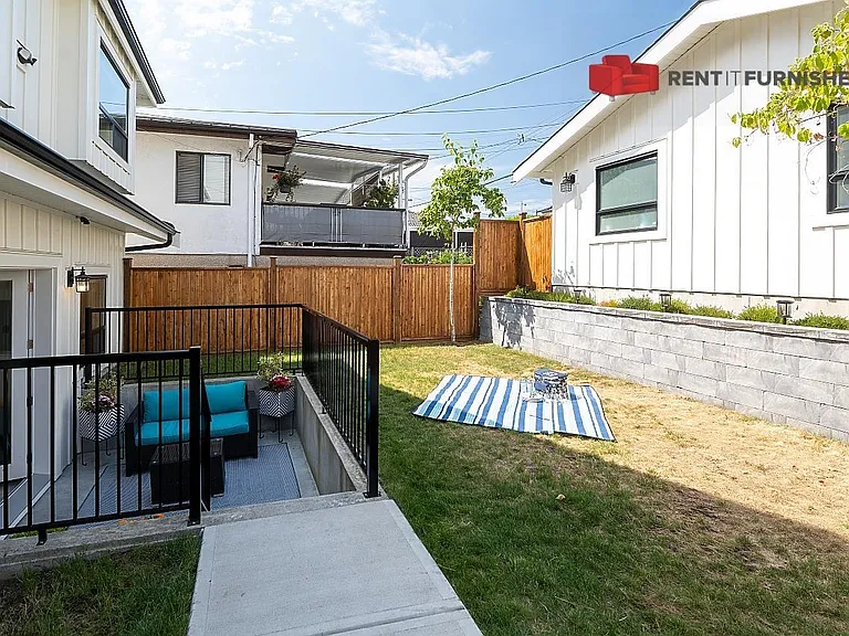 3143 E 8th Ave — Photo 22