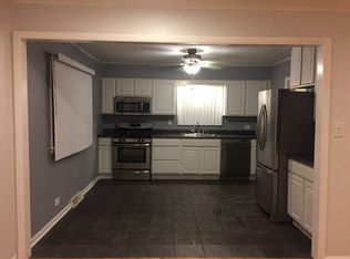 218 E Dickens Ave, Northlake, IL 60164