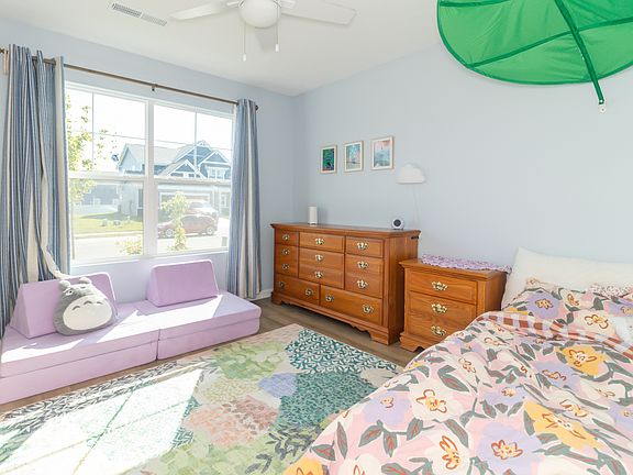 5th image of 308 Briar Path Dr