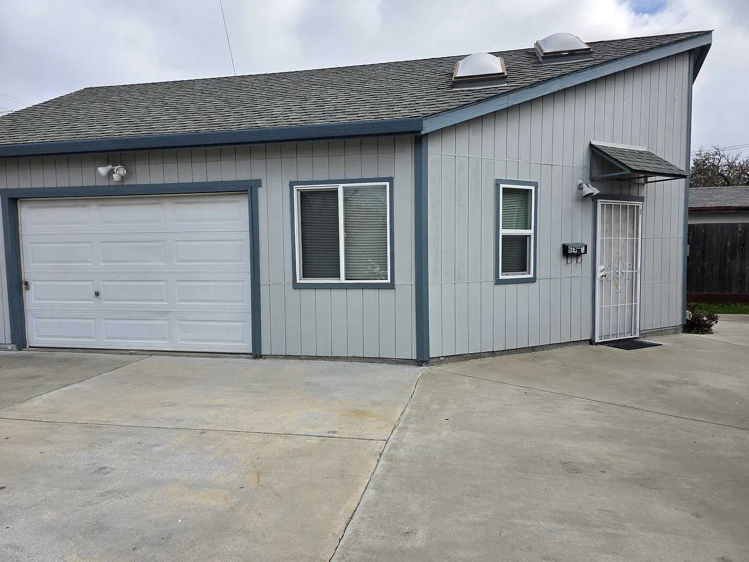Studio, 450 sqft, $1,700 — Photo 2