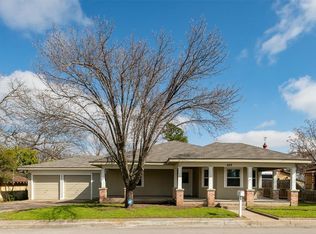 609 S Elm St, Weatherford, TX 76086