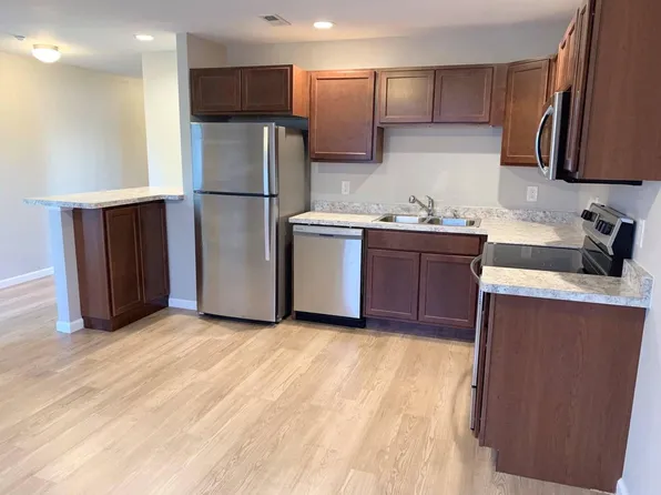 The Villas at Devils Glen, 3434 Towne Pointe Dr Unit 314, Bettendorf, IA 52722